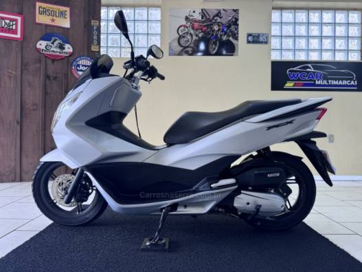 HONDA - PCX - 2017/2017 - Prata - R$ 14.900,00