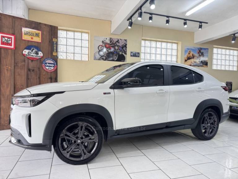 FIAT - FASTBACK - 2023/2023 - Branca - R$ 126.900,00