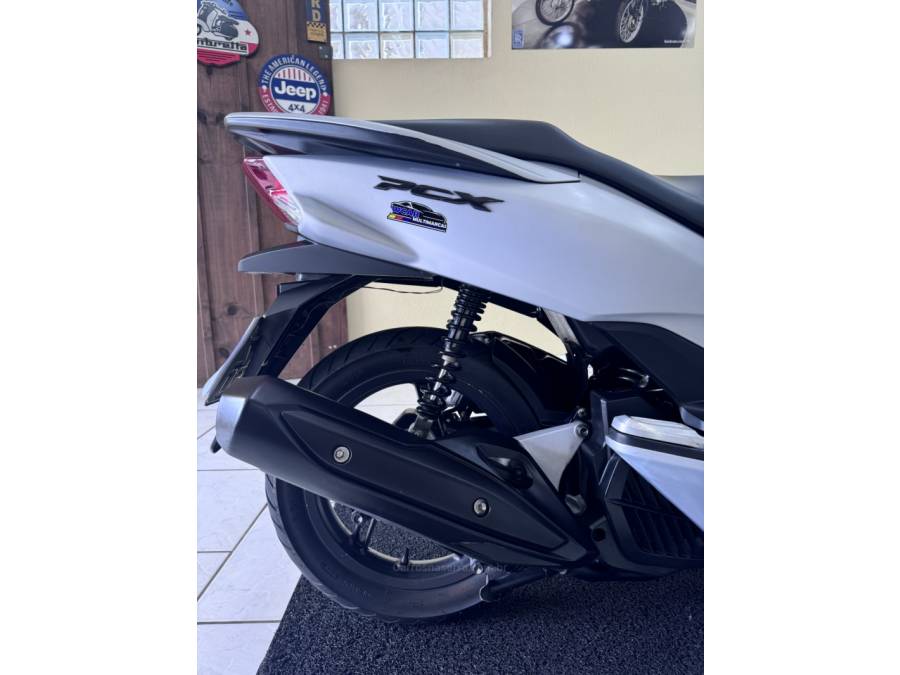 HONDA - PCX - 2017/2017 - Prata - R$ 14.900,00