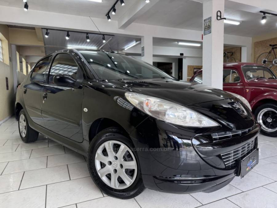PEUGEOT - 207 - 2011/2012 - Preta - R$ 22.900,00