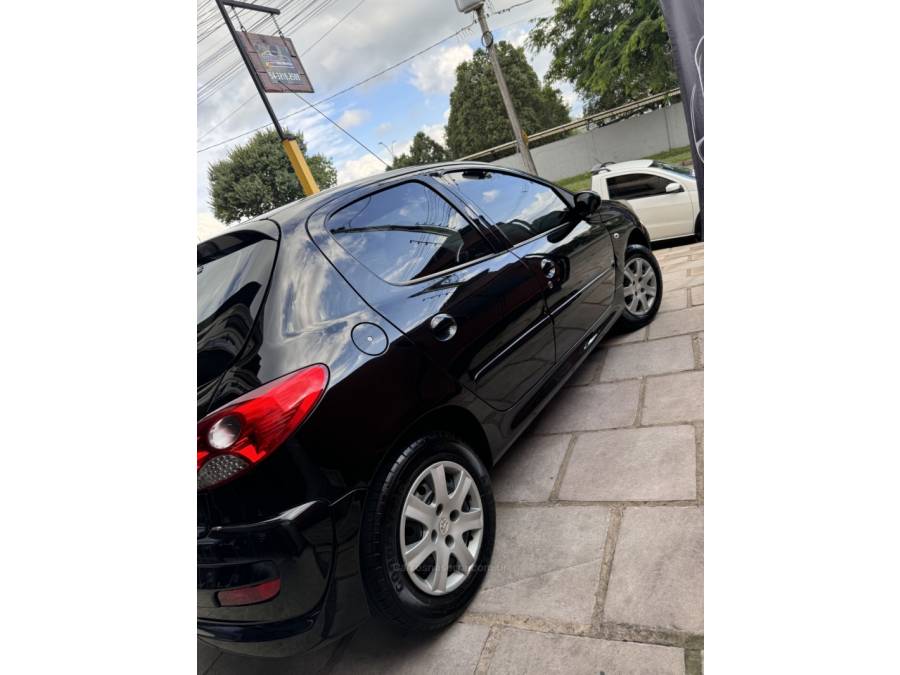 PEUGEOT - 207 - 2011/2012 - Preta - R$ 22.900,00
