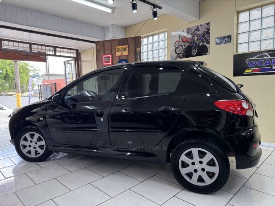PEUGEOT - 207 - 2011/2012 - Preta - R$ 22.900,00