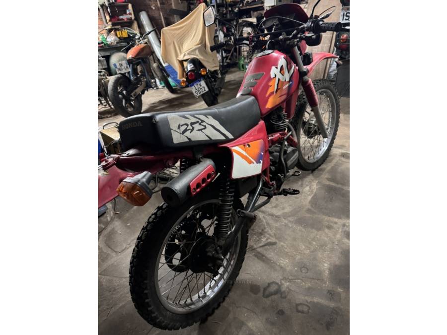HONDA - XL 125 DUTY - 1988/1988 - Vermelha - R$ 9.900,00