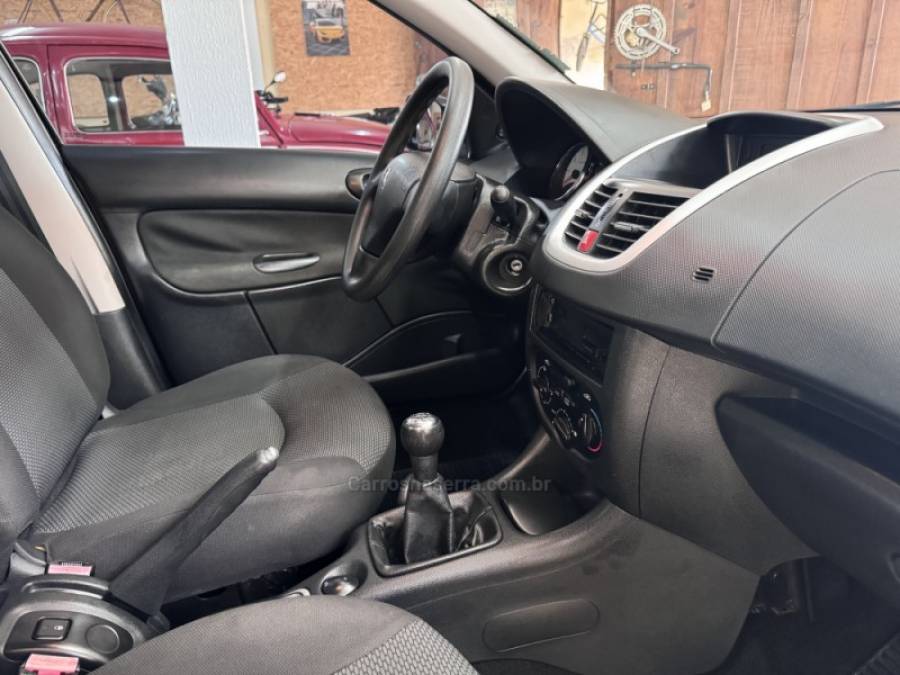 PEUGEOT - 207 - 2011/2012 - Preta - R$ 22.900,00