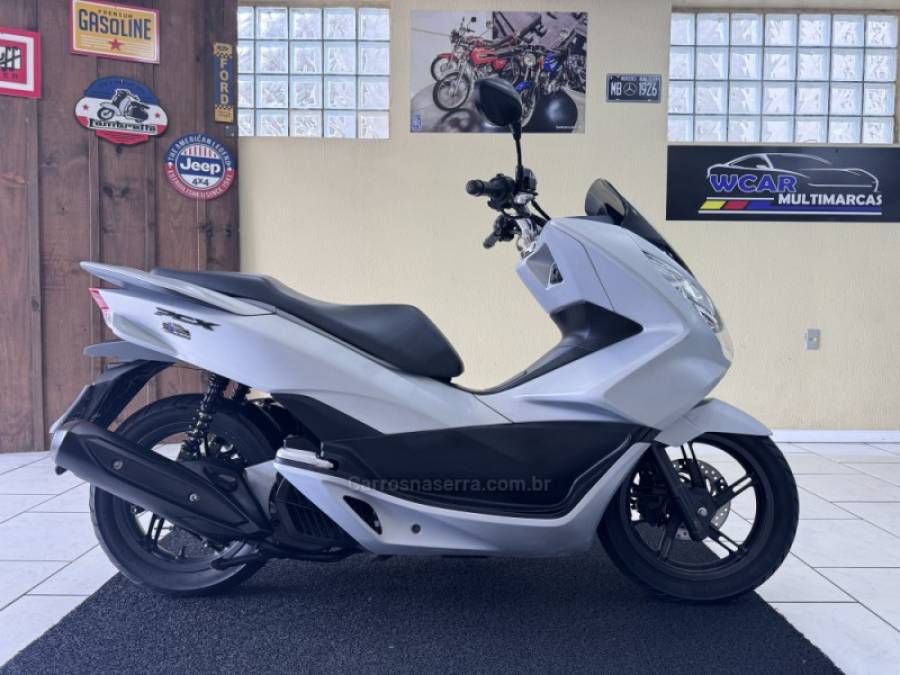 HONDA - PCX - 2017/2017 - Prata - R$ 14.900,00