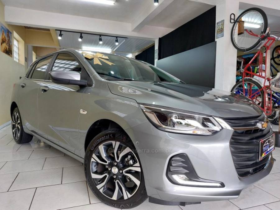 CHEVROLET - ONIX - 2023/2024 - Cinza - Sob Consulta