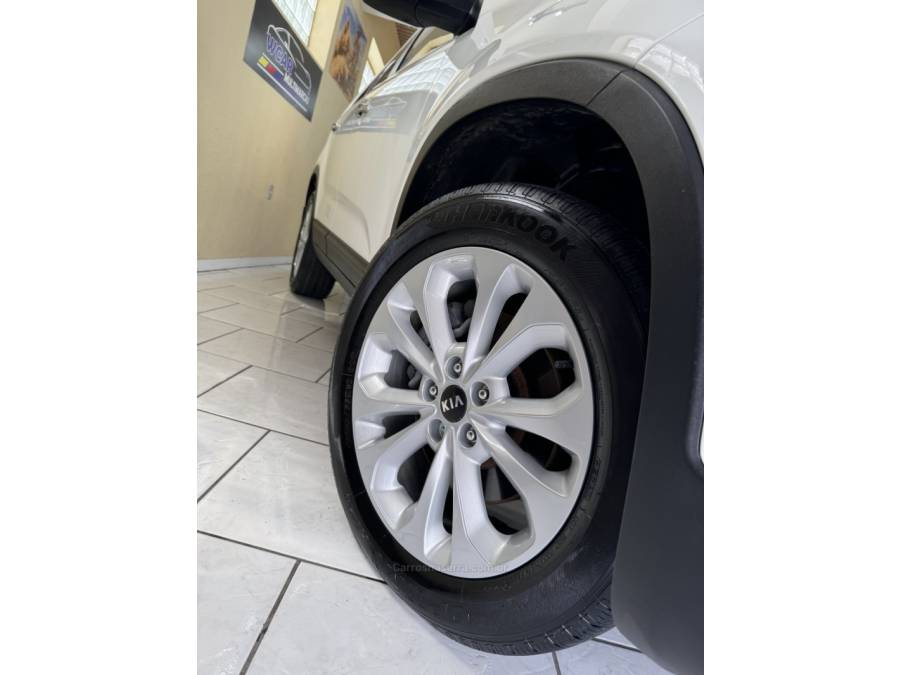 KIA MOTORS - SORENTO - 2014/2015 - Branca - R$ 76.900,00