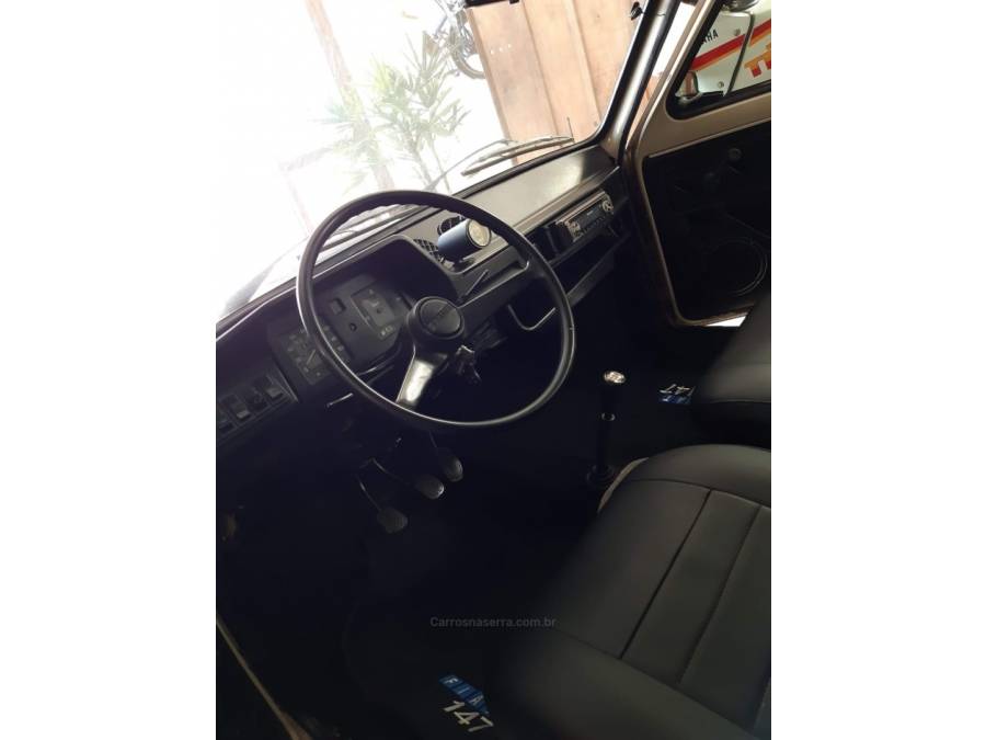 FIAT - 147 - 1986/1986 - Bege - Sob Consulta