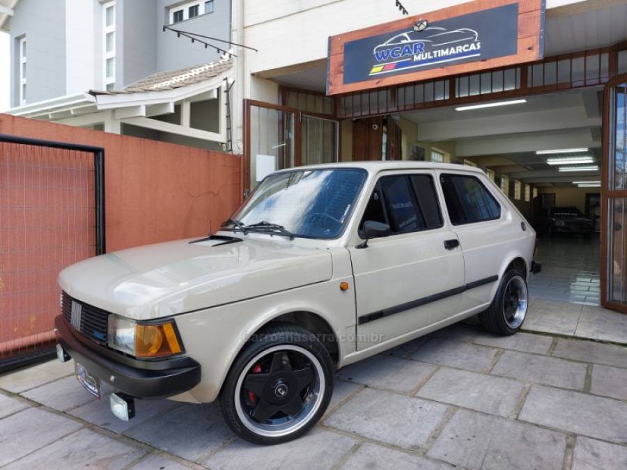 FIAT - 147 - 1986/1986 - Bege - Sob Consulta